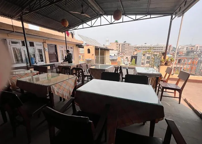 Guest house Sports Pvt Ltd *